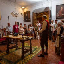 Visita guiada a palacio de Valdeolivos de Fonz ambientadas en la Guerra de la Independencia. Foto: Alejandro Lansac