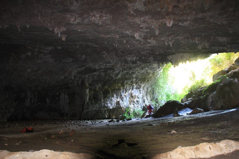 Sortida conjunta C.E. Pirenaic i C.E. Pedraforca a la cueva del Molino de Aso
