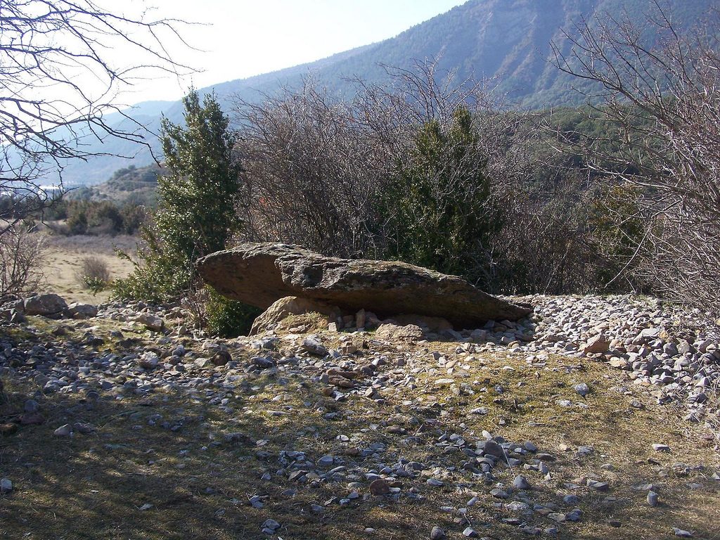 Dolmen de la Güixas (Villanúa) de Sergio Larraga 