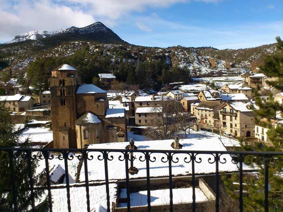Santa Cruz de la Serós ❤️ uno de los rincones más bellos de la provincia de Huesca ⛪️