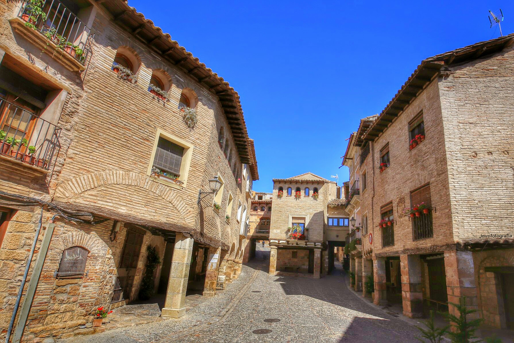 ⚔️ 🛡 Los 6 pueblos medievales que no te puedes perder esta Semana Santa en Huesca