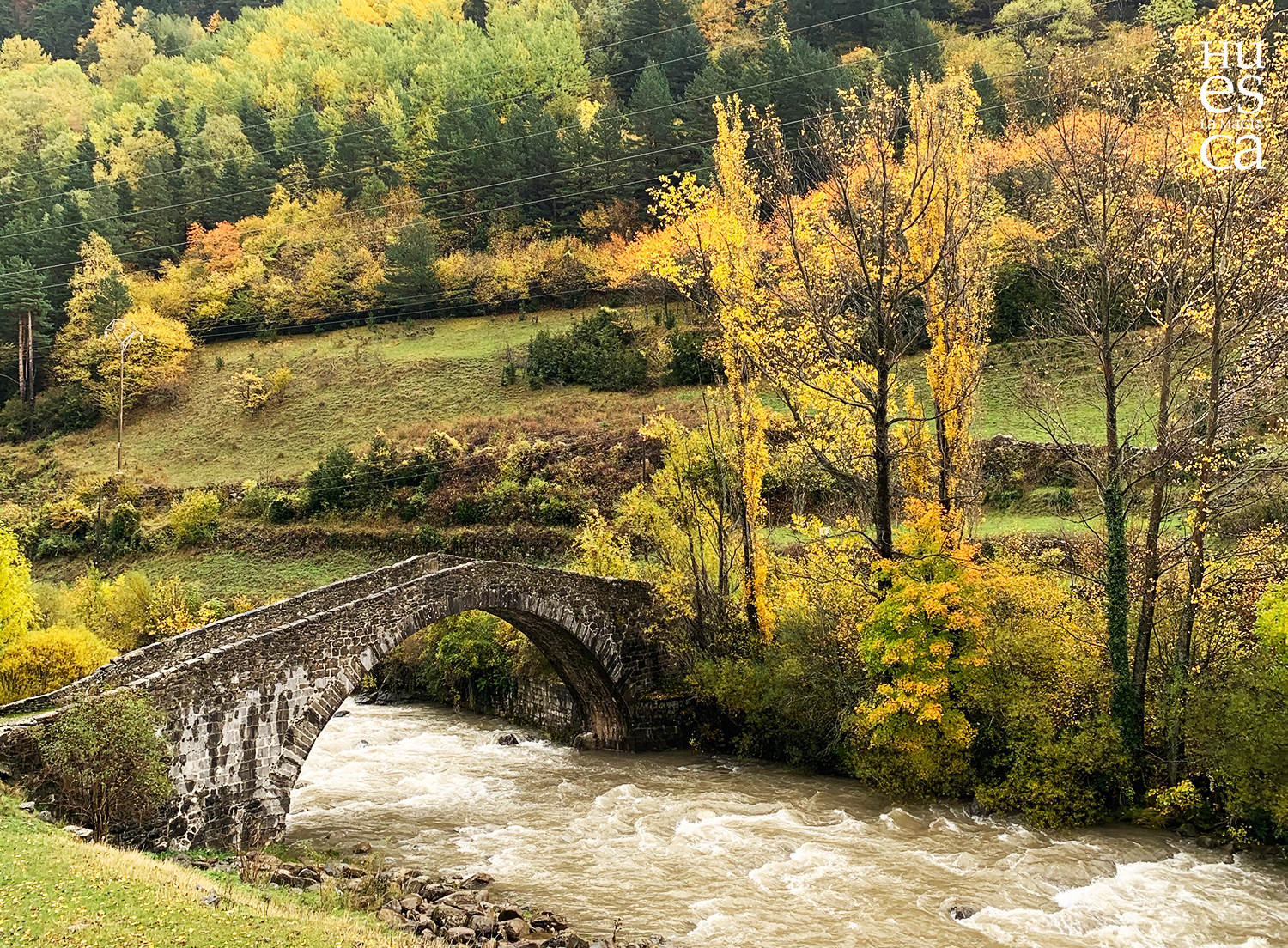 9 lugares mágicos que no debes perderte este otoño en el Valle del Aragón 🍁