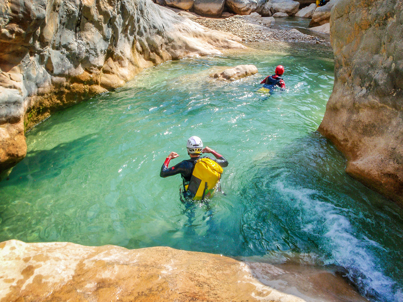 ¡Diversión en el Agua este verano! 💦 Rafting, Barranquismo y Kayak desde los 6 años