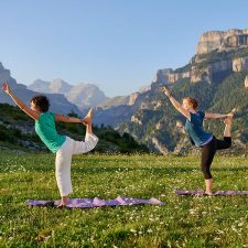 Vacaciones de bienestar 🧘‍♀️🍃 10 experiencias de Turismo Slow, Yoga y Ecoturismo en Huesca