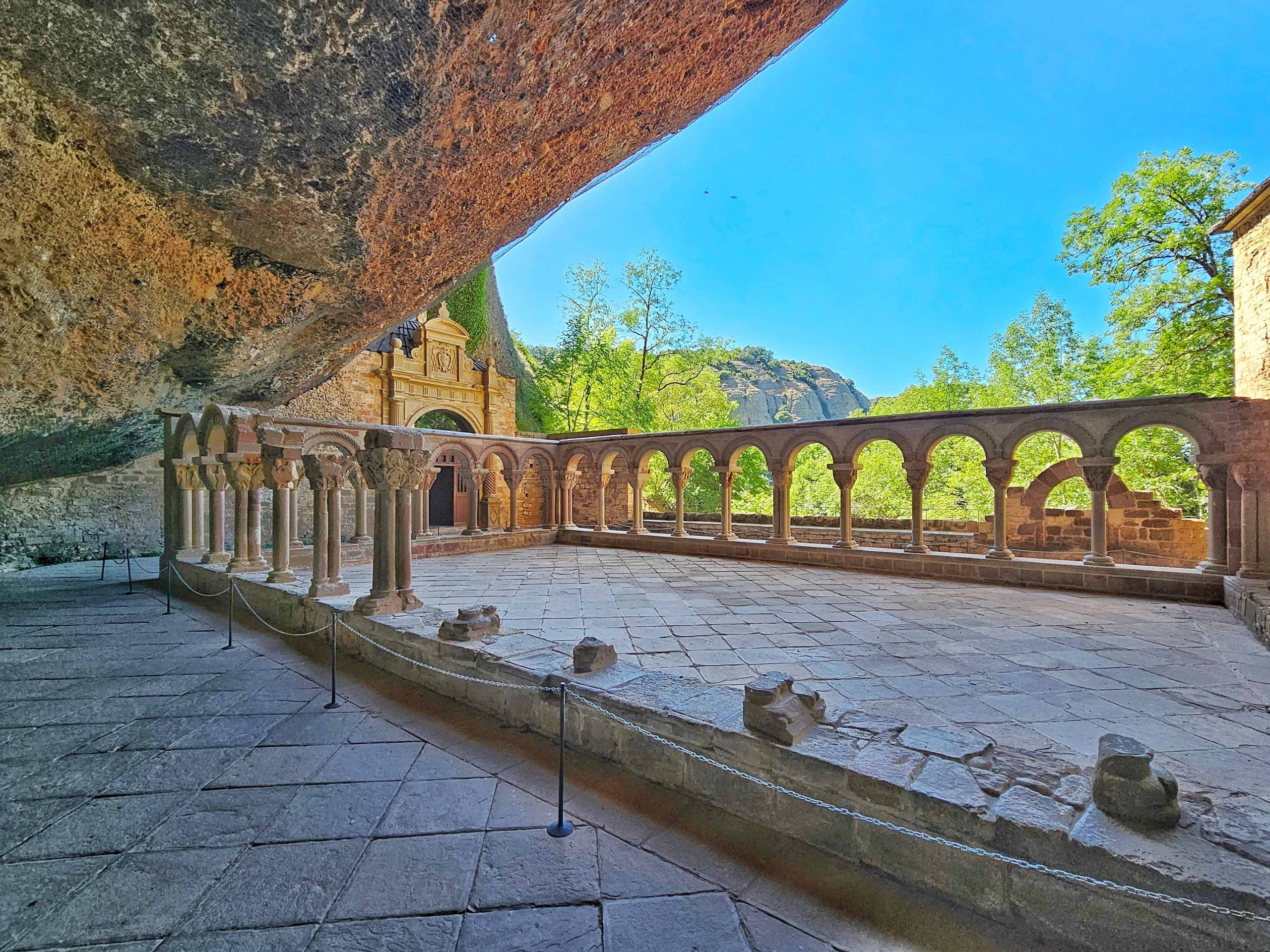 🥾🎒 Porqué deberías hacer el Camino de Santiago Aragonés a su paso por Huesca 🐚